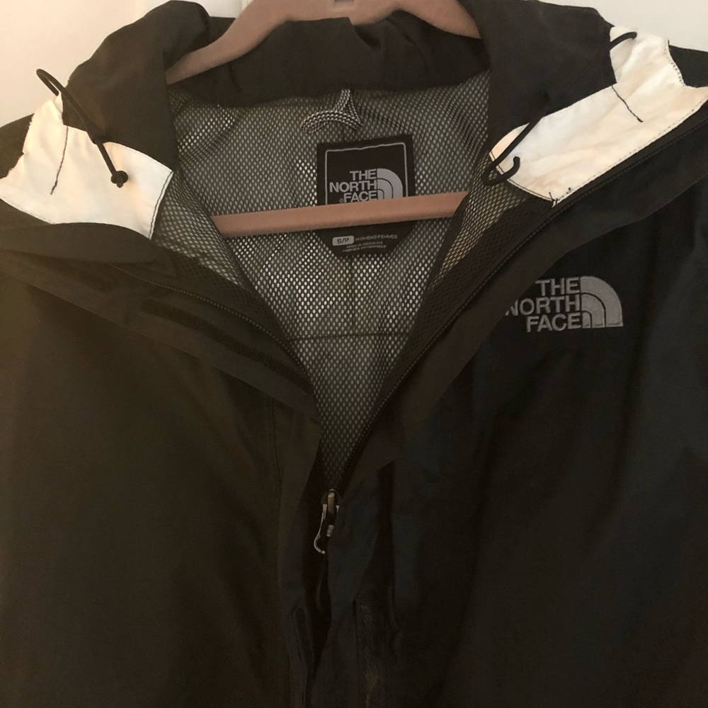 Women’s NorthFace Rain Jacket